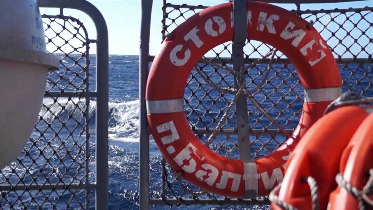В Калининградской области военные моряки торжественно встречают день 320-летия Балтийского флота