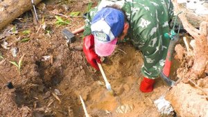 НАШЕЛ КЛАД! БОГАТЫЕ ЗОЛОТЫЕ НАХОДКИ! ИХ СТОИМОСТЬ ПРОСТО ПОРАЖАЕТ! FOUND THE GOLD TREASURES!