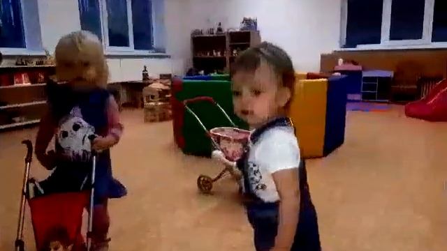 Группа кратковременного пребывания???Детки с большой радостью ходят в детский сад. смотреть онлайн