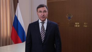 Министр науки и высшего образования Валерий Фальков поздравил студентов и препод