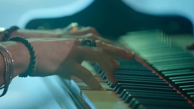 Cameron Graves Trio - Planetary Prince (live @TivoliVredenburg Utrecht) смотреть онлайн