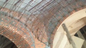 Изготовление и монтаж металлоконструкций сводов храма. Монтаж опорных колонн и металлических ферм.