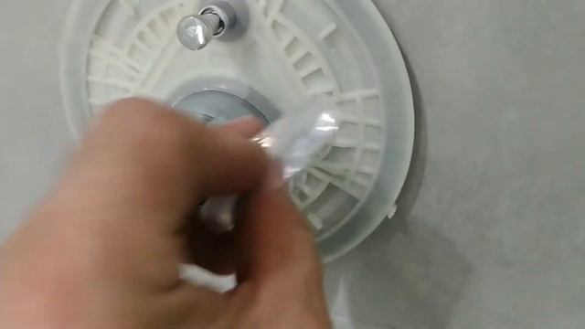 Сборка наружной части смесителя скрытого монтажа Grohe смотреть онлайн