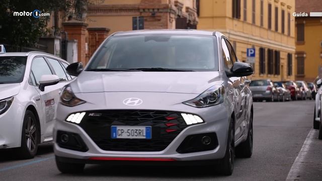 Hyundai i10 (2024) | Perché Comprarla... e perché no смотреть онлайн