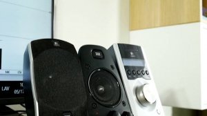 Logitech Z-5500 vs Z623 sound & bass test [2.1 stereo mode]