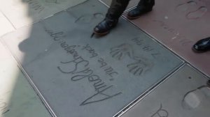 Арнольд Шварцнегер разыграл прохожих!   Arnold Schwarzenegger pranks fans