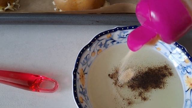 Картошка запеченная в духовке! смотреть онлайн