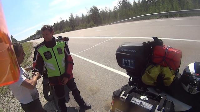 Мотопутешествие с Владивостока. Пустые дороги. Испанец кругосветчик. Motorbike Tour In Russia.