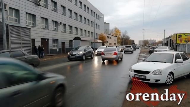 Перекресток пр.Победы и ул.Орской в Оренбурге
