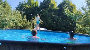 КУПАЕМСЯ В БАССЕЙНЕ С МИРОНОМ И МАРКОМ!!! ОЧЕНЬ БЫЛО ВЕСЕЛО | ПОДПИШИСЬ!!!