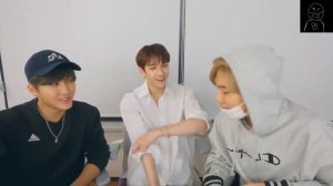 [Русская озвучка Kadza] Комната Чана эп. 52 3RACHA специальный гость! Stray Kids Chan's Room ep.52