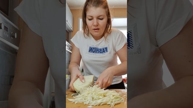 Тушеная капуста с мясом! #еда#рецепты#обед