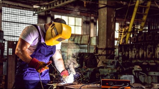 НУЖНА ЛИ ДЕТЯМ ШКОЛА? смотреть онлайн