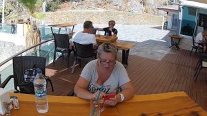 Ресторан Кызыл ин на пляже Газипаша (Gazipasa-Kizilin beach restaurant).