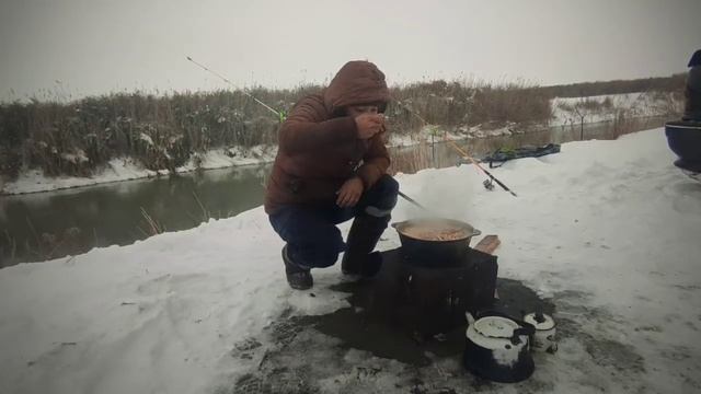 РЫБАЛКА НА САЗАНА. МЯСО. СОРПА ОТДЫХ ДЛЯ ДУШИ... смотреть онлайн