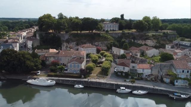 [Le Fleuve Charente, vue du ciel ?] # Épisode 6 : Taillebourg смотреть онлайн