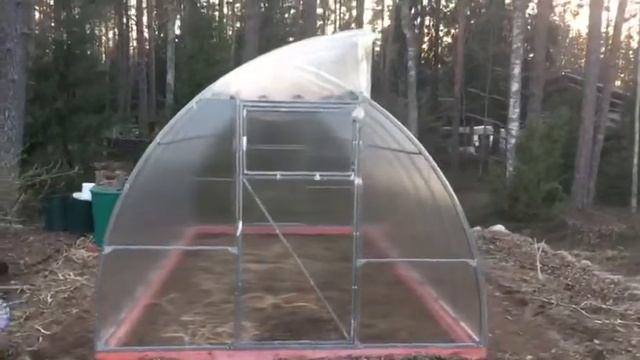 Как выглядит теплица по методу Митлайдер