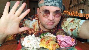 МУКБАНГ Оливье и Под шубой,печеночный пирог и филе курицы/ОБЖОР обеденный
