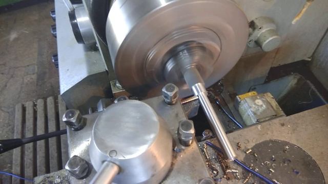 Болт М16. Много... смотреть онлайн