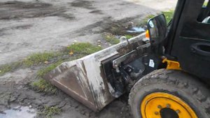 Обзор мини погрузчика JCB 180W. Плюсы и минусы модели.