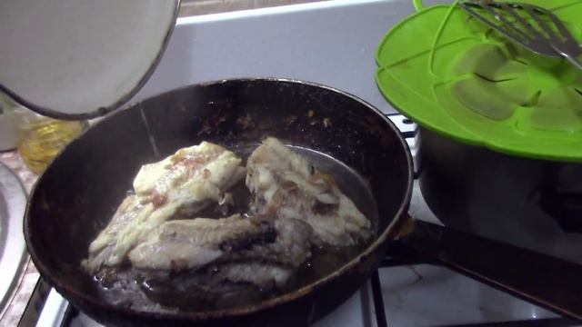 Переходим на питание без мяса. Жаренный морской окунь с гречкой. Что у нас в холодильнике? смотреть онлайн