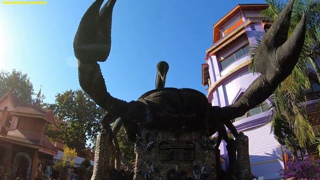 Статуя скорпиона(Wat Phra That Doi Wao)-на границе Таиланда и Бирмы-поездка в Золотой Треугольник