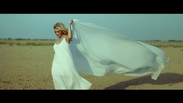 Hicran Selcan - Günahkardır Qəlbimiz | Azeri Music [OFFICIAL]