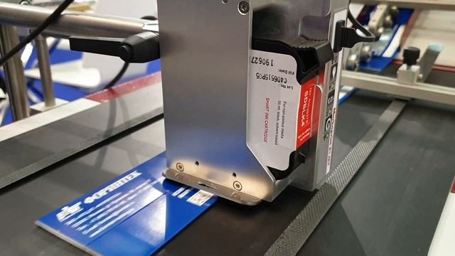 Печать Data Matrix кода принтером Markoprint X1Jet на картонных заготовках упаковок смотреть онлайн