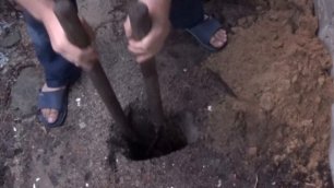 Чудо-лопата или как легко вырыть яму под столб.