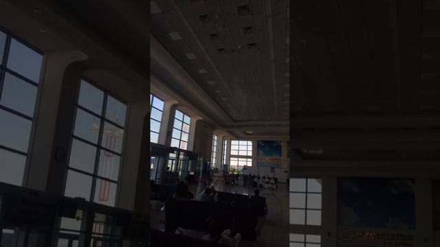 Внутри Терминала 3 Аэропорта. Ташкент Узбекистан Inside Airport Terminal 3 Tashkent Uzbekistan