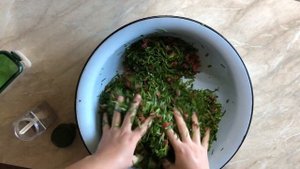 Рецепт мант с джусаем ( джусай - ветвистый лук )? Как лепить манты ?