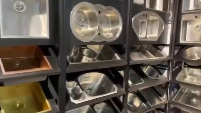 Шоурум OULIN / EMAR в Кухни парк, г. Москва, МКАД, 71-й километр, с16. Павильон № 21. смотреть онлайн