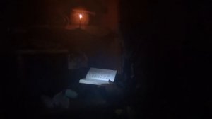 Агафья Лыкова читает молитву