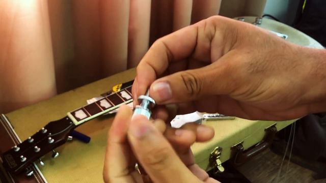 UPGRADE // Tarraxas com travas // Ponte Tune O Matic Roller - Gretsch G5439 PRO JET SILVER SPARKLE смотреть онлайн