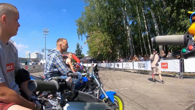 Я ПОЕХАЛ НА СОРЕВНОВАНИЯ ПО СТАНТрайдингу STUNT CHAMP!!! смотреть онлайн