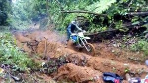 Enduro hard kawasaki kdx 200 vs ts 200