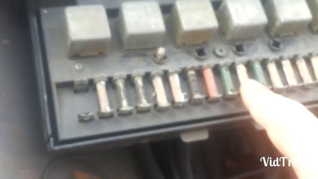 Предохранители ваз 2107. Распиновка. Блок старого образца. смотреть онлайн