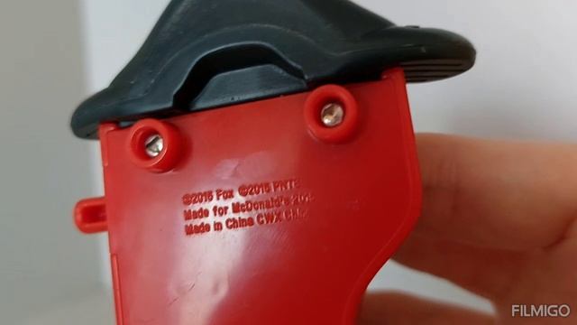 Игрушки из McDonald's "Снупи на рояле","Унитаз Тома" оригинал. Демонстрация движения. смотреть онлайн