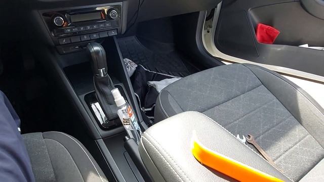 Volkswagen polo 2020 регулировка ручника с подлокотником. Овальные барабаны. смотреть онлайн