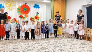 Песня "Осень милая шурши листьями" и стихи