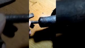 Ауди 80 б4 Быстрая замена амортизатора!!!Как снять амортизатор?как достать амортизатор из стойки?