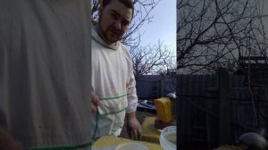 Обработка пчёл от клеща Пихтовым маслом. 2 часть