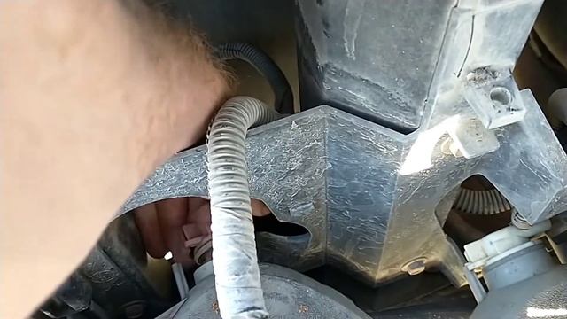 2001 Chevy Silverado blinker bulb change. смотреть онлайн