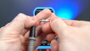 Обзор "умного" мультиметра Fnirsi S1