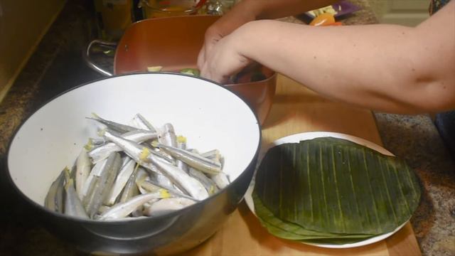 Smelt Fish Banana Wrapped with Tamarind (Asian Dish Pangat luto sa sampalok-Side of Korean Kimchi смотреть онлайн