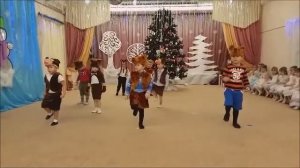 Авторская песенка  "ТАНЕЦ МИШЕК" Сл. и муз. Е.В.Шурахова.  Младшая группа. Новый год 2015г