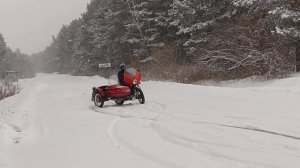 Дрифт на Иж Юпитер 5 зимой