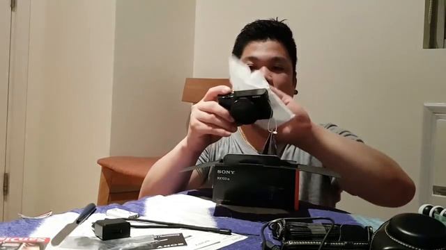 BEST VLOGGING CAMERA 2022 SONY RX100 VII UNBOXING смотреть онлайн