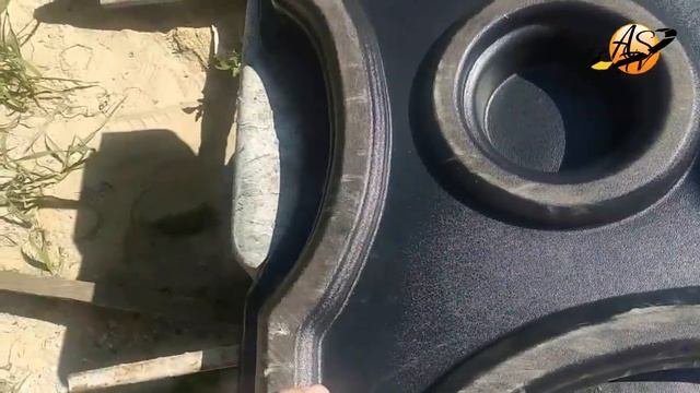 Бетонные опоры для садовой скамейки Чили