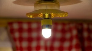 Люстра/светильник в домик для Барби. (Домик для кукол своими руками)